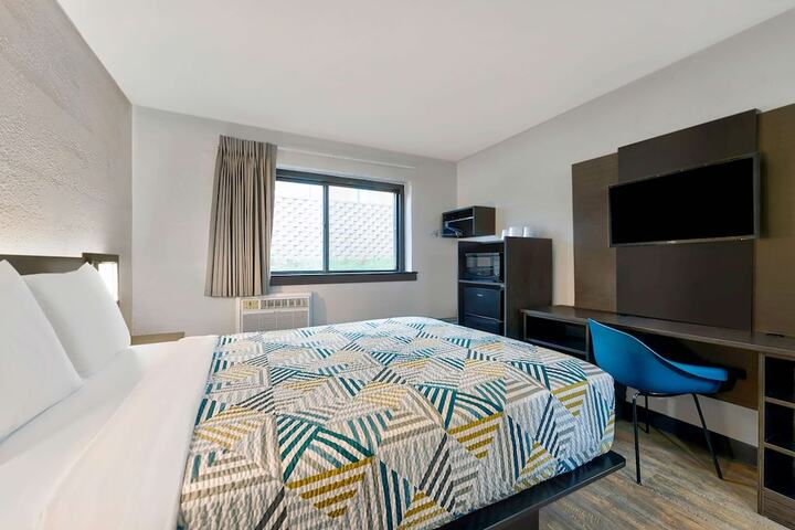 Room 15 of 27