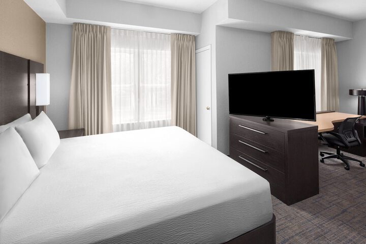 Room 30 of 44