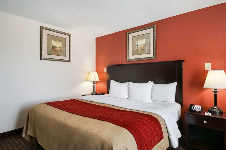 Quality Inn Kingsville Hwy 77