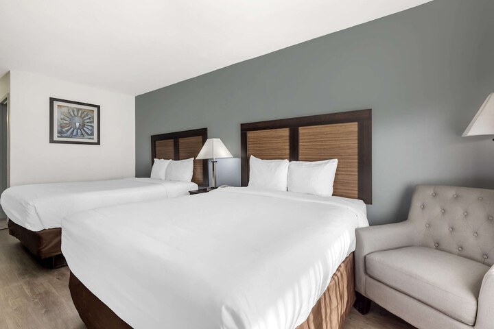 Room 16 of 29