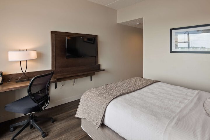 Room 17 of 22