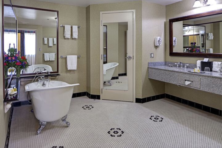 Carnegie Hotel & Spa