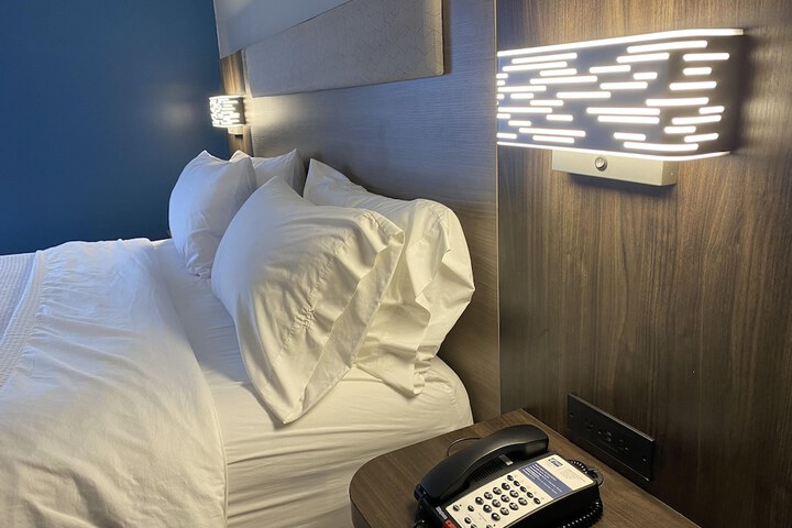 Room 34 of 55