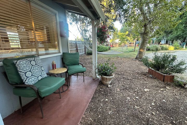 The Pines Inn and Cottages