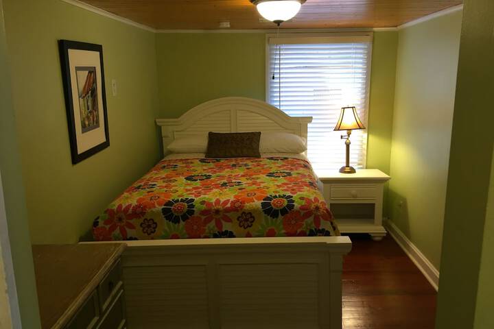 Room 38 of 234