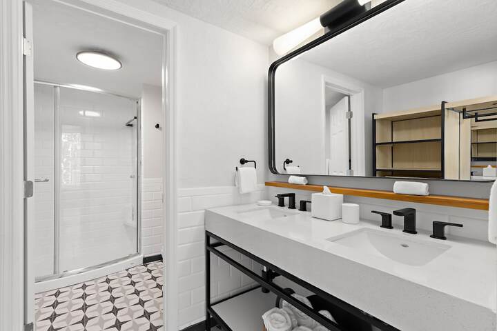 Room 21 of 42