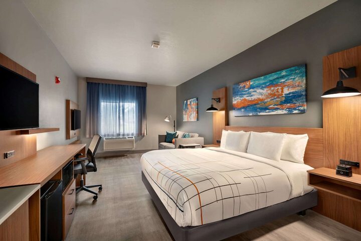 La Quinta Inn & Suites by Wyndham Springfield