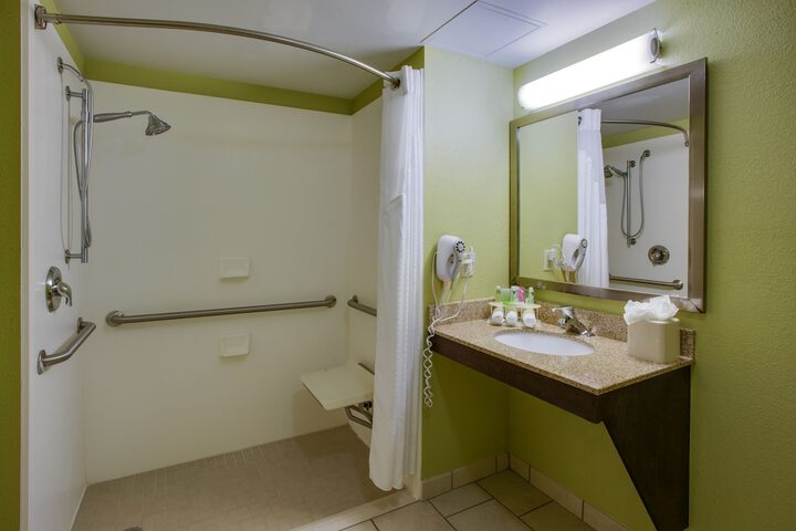 Room 44 of 70