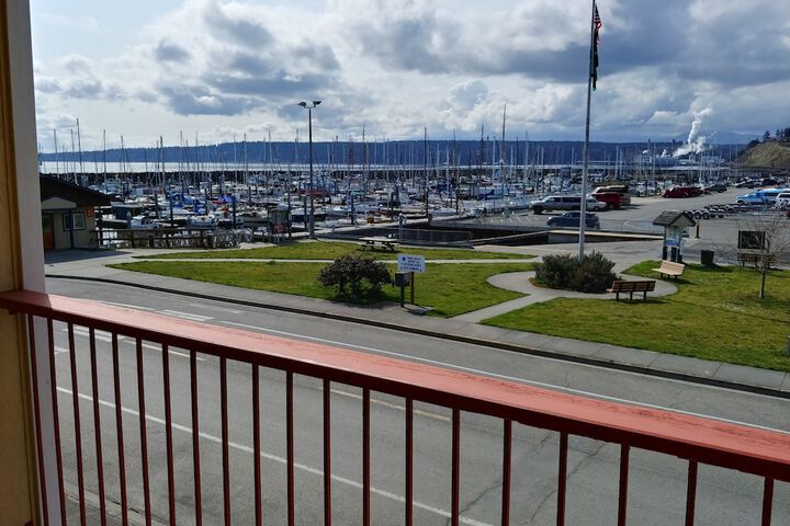 Harborside Inn