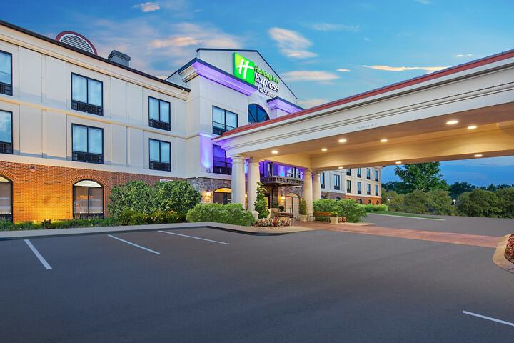 Hotel 7 of 81