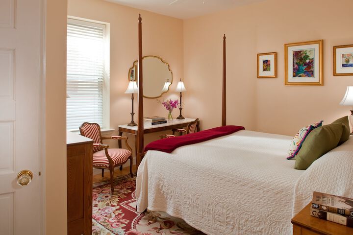 Room 12 of 41
