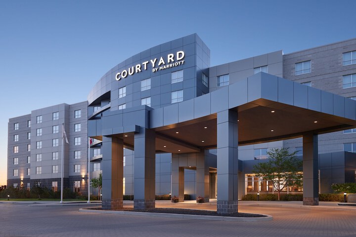 Hotel 2 of 52