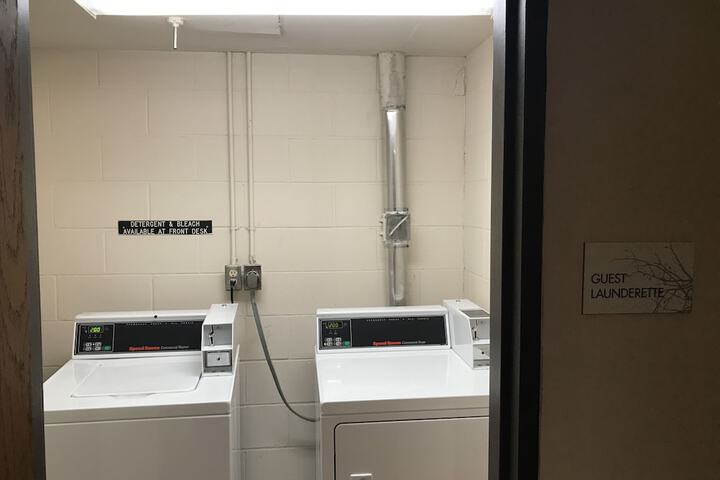 Room 53 of 90