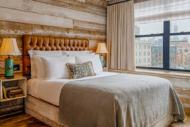 Room 70 of 168