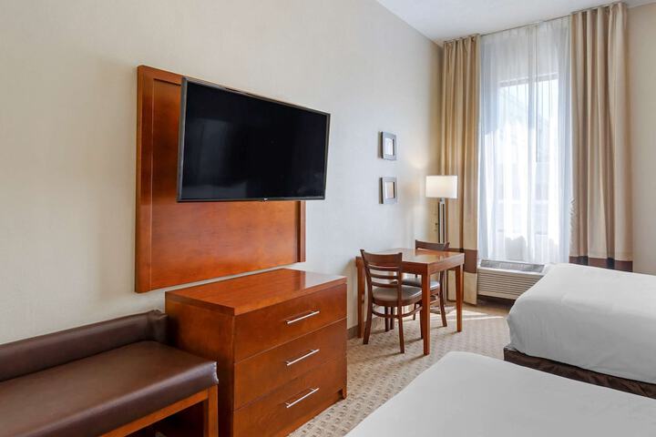 Room 14 of 37