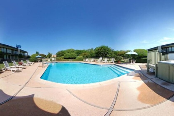 Pool 6 of 21