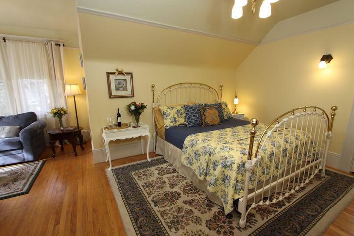 Room 16 of 45