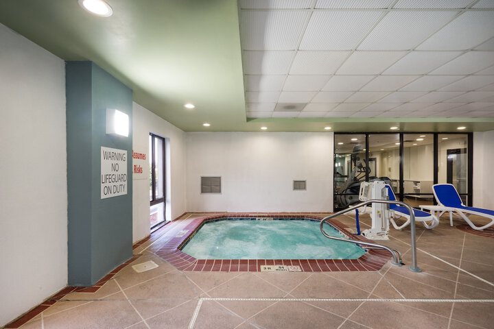 Pool 6 of 41