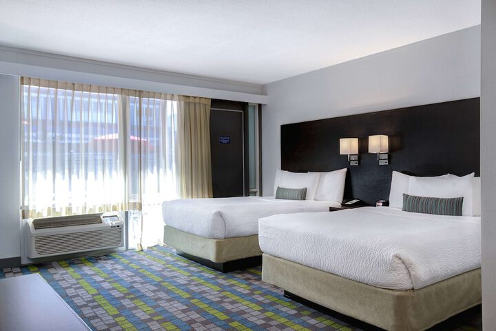 Days Inn by Wyndham Victoria Airport Sidney