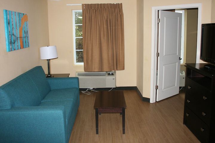 MainStay Suites Jacksonville near Camp Lejeune