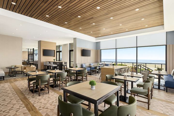 Hyatt Place Virginia Beach / Oceanfront