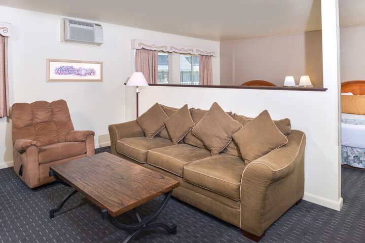 Room 14 of 19