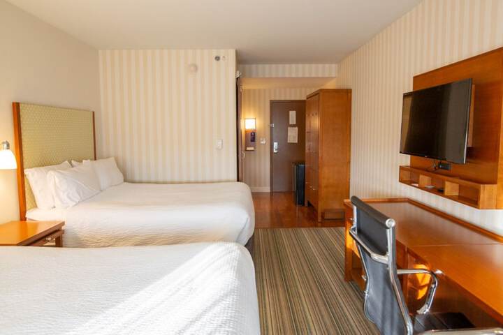 Room 15 of 38
