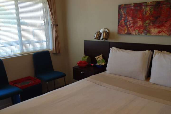 Room 10 of 47