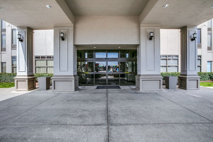 Hyatt Place Fort Worth / Hurst