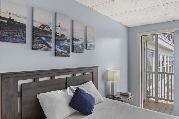 Room 62 of 73