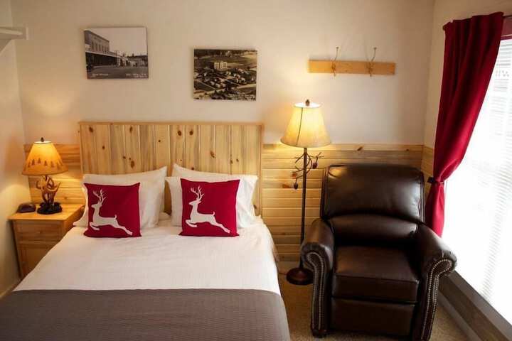 Black Elk Resort Cottages and RV Park