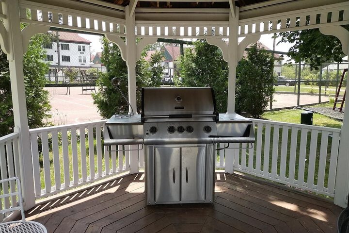 Eastern Slope Inn Resort