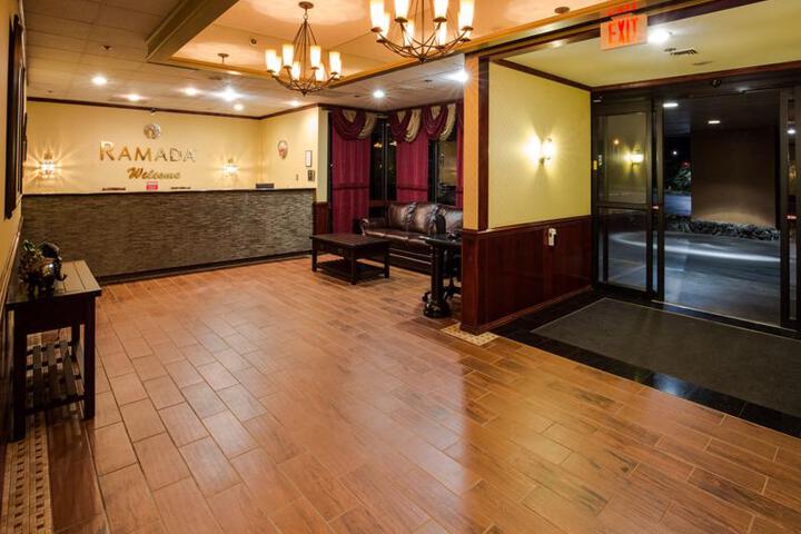 RAMADA BY WYNDHAM MEDFORD HOTEL AND CONF