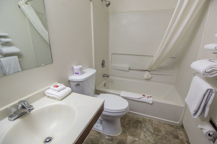 Room 12 of 21