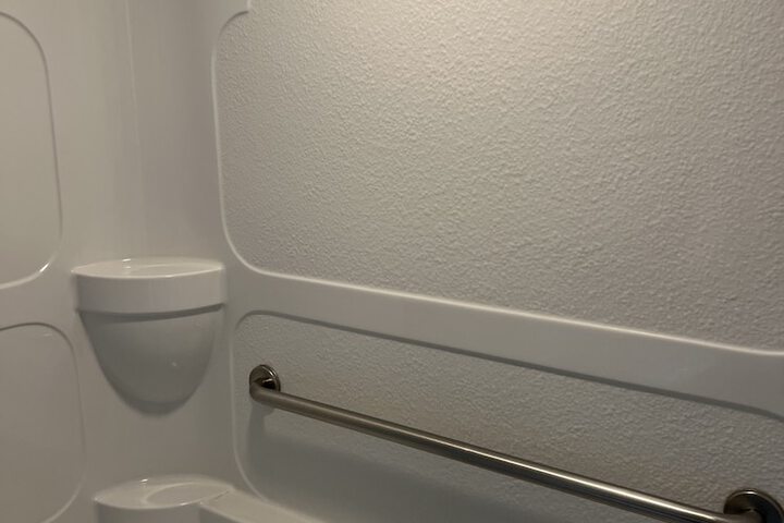 Room 42 of 60
