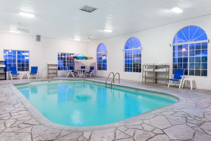 Pool 3 of 25
