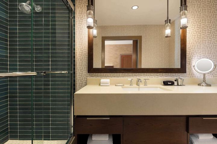 Hoodoo Moab Curio Collection by Hilton