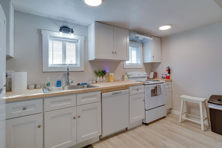 Cozy Lafayette Townhome Rental Near Parks & River