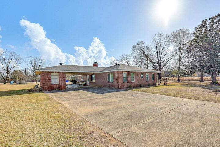 Countryside Marion Retreat Near Fishing & Trails!
