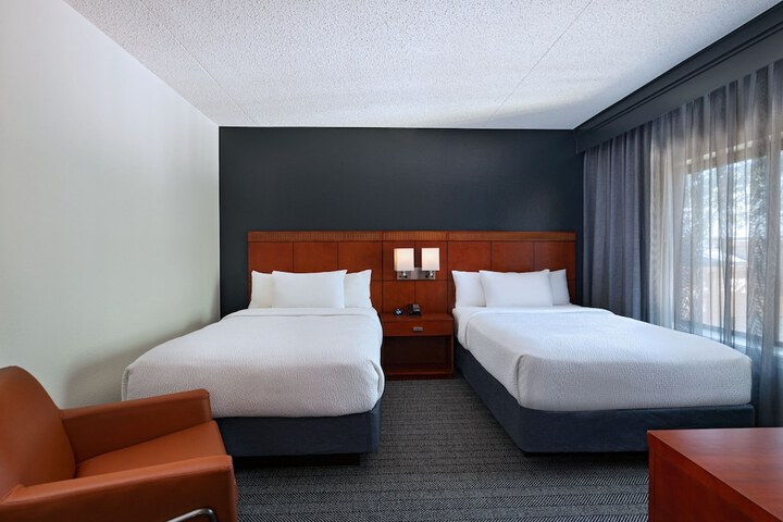 Room 16 of 34