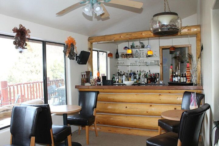 Lounge 104 of 104