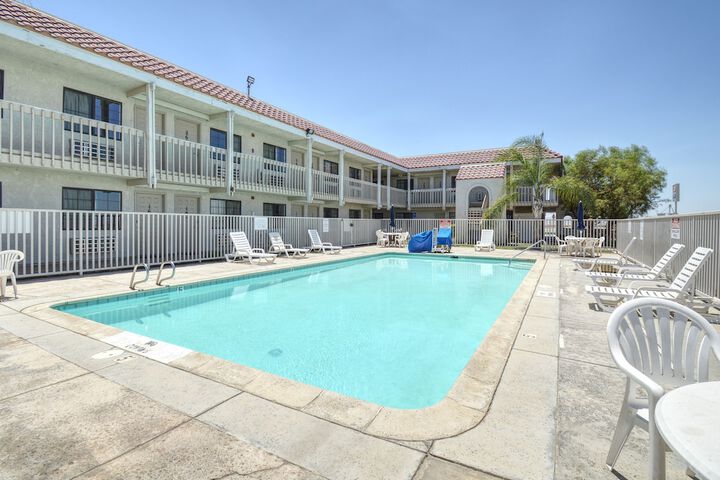 Pool 3 of 24