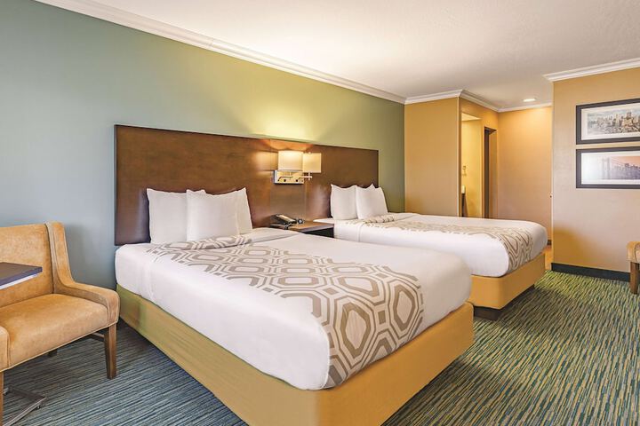 Room 44 of 82