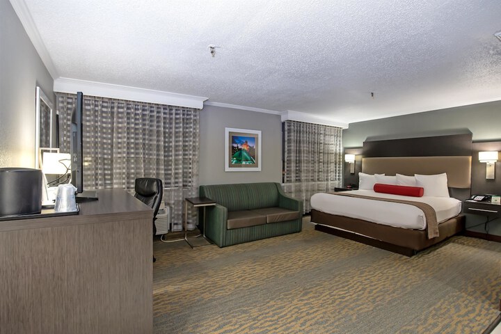 Room 11 of 20