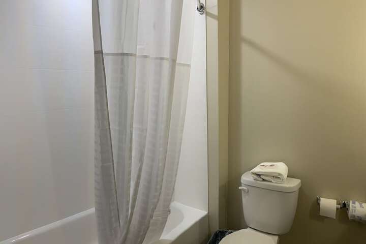 Room 35 of 59