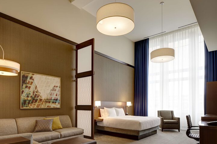 Room 16 of 30