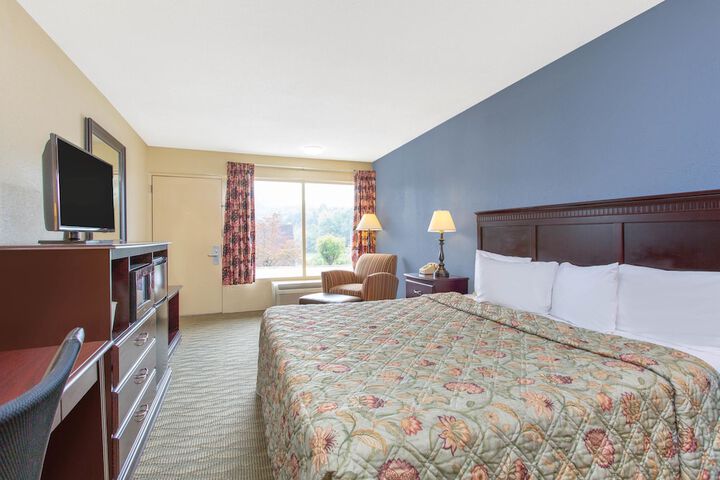 Room 9 of 21