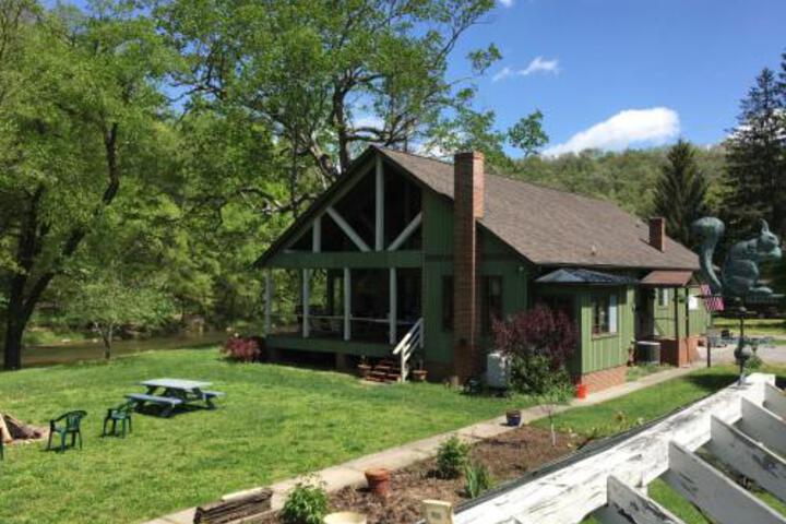 Knapps Creek Trout Lodge