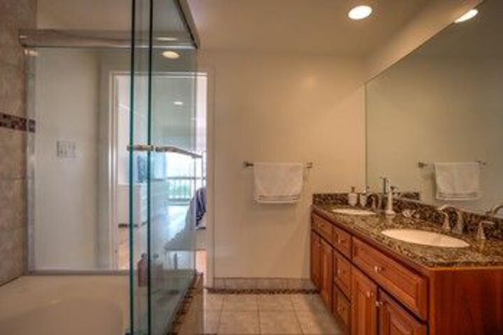 Modern 3Br Malibu Condo Pool Ocean Views Minutes to Beaches by RedAwni