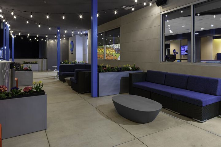 Terrace/Patio 21 of 22